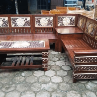 Kursi sudut motif daun