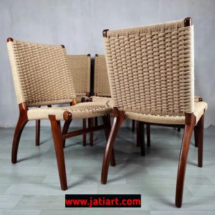 Lum dining chair